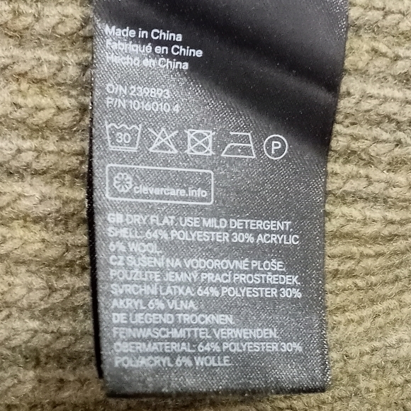 H&M Sleeveless turtle vest. EUC. One size. - Picture 4 of 4